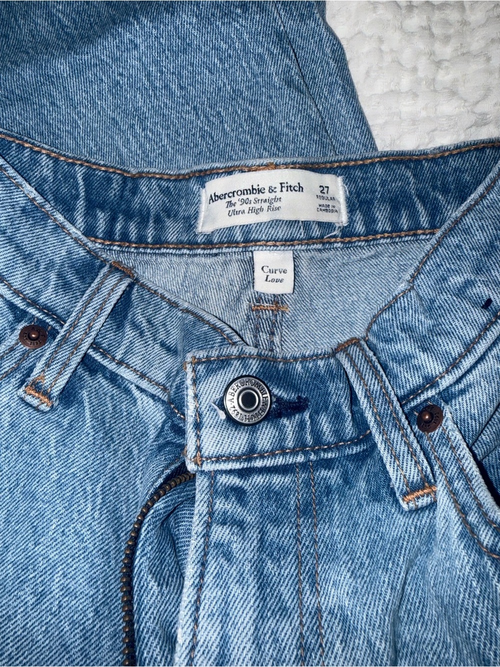 Abercrombie & Fitch 90s straight ultra high rise jeans - Picture 2 of 3